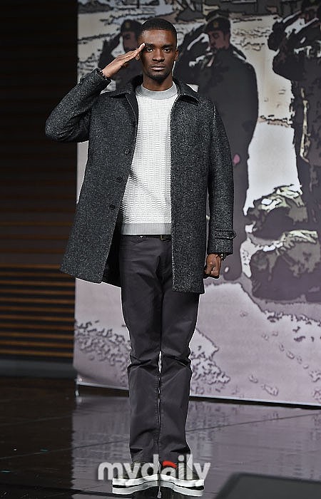 2015年3月6日,首尔,《真正的男人》第二季新闻发布会.***_***samuel o