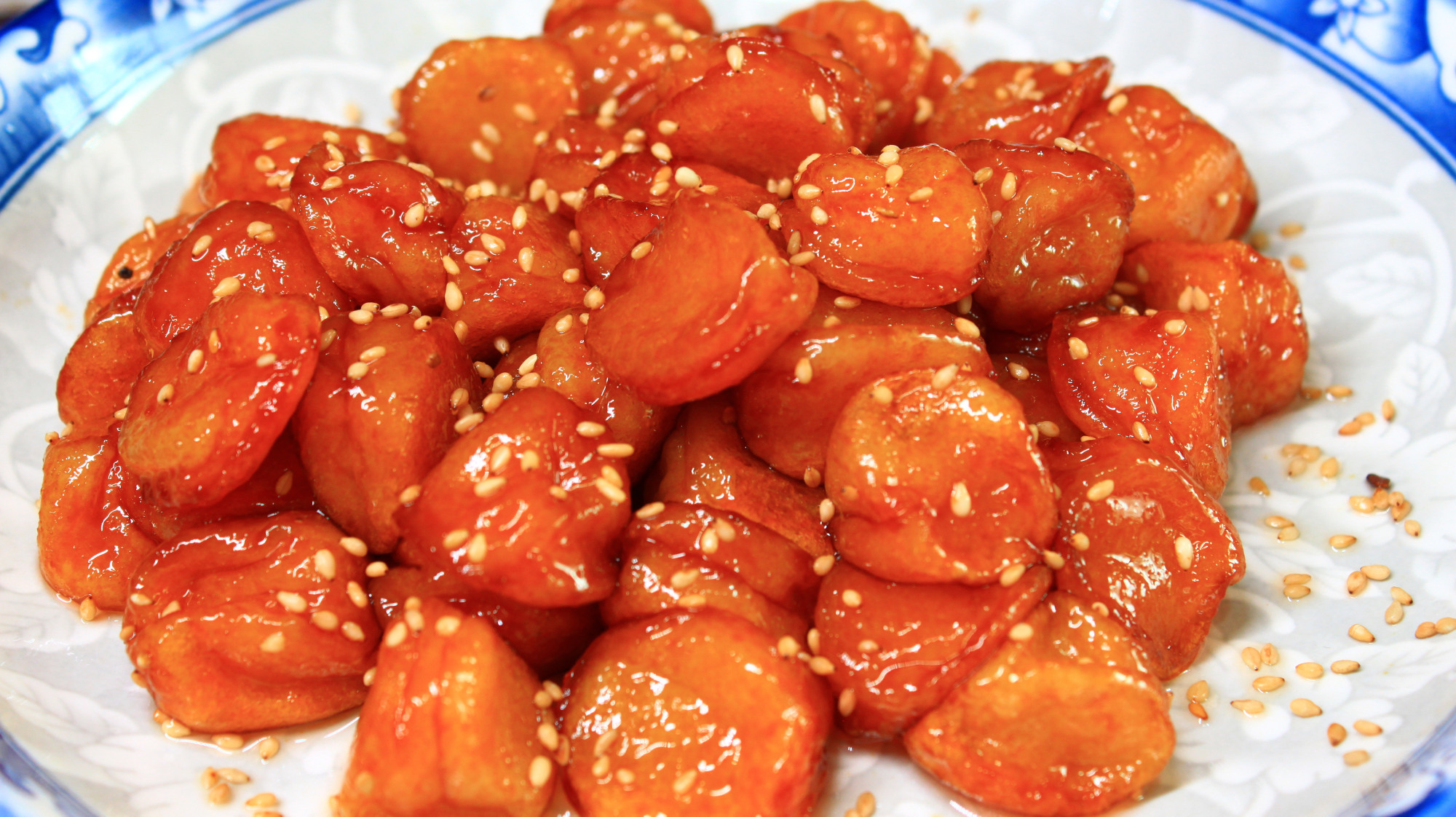 我家汤圆一直这样吃,不用煮不油炸,外脆里糯,好吃停不下筷子