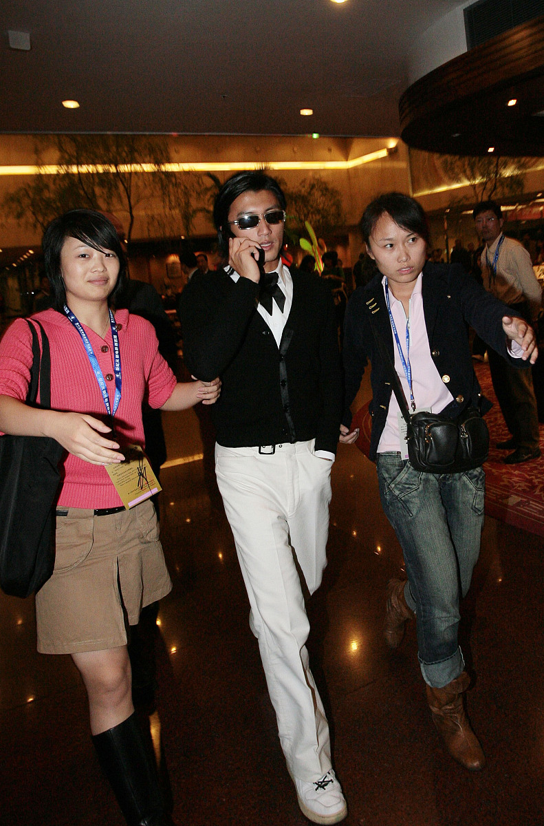 给我编一篇400字搞笑故事