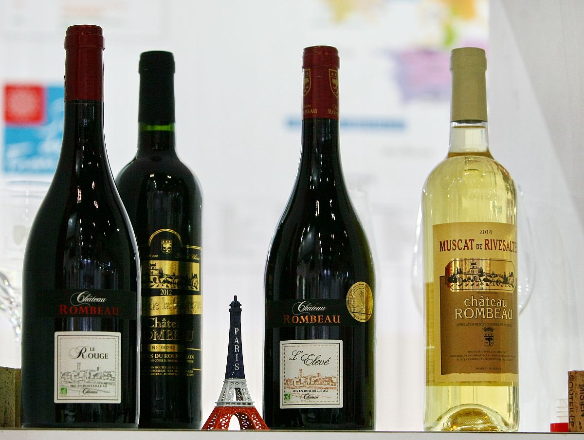 原瓶进口法国爱慕半甜红葡萄酒125vol精品 写一个标题原瓶进口法国爱慕半甜红葡萄酒125vol精品搭配烤鸭、牛排、意面 写一遍文章