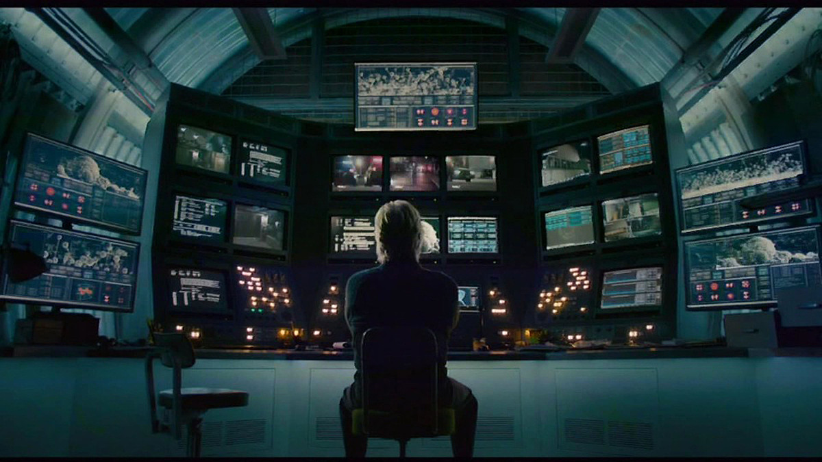 《超脱》：探讨现实与虚拟世界界限的科幻寓言