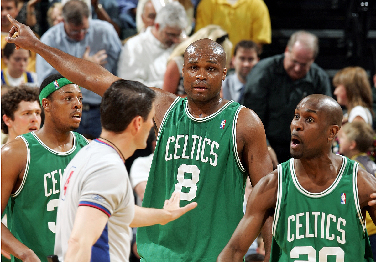 2005年5月5日,nba季后赛第6场,波士顿凯尔特人客场92-89险胜印第安纳