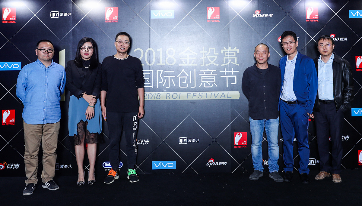 围绕蜻蜓FM广告主写一段访谈引导语200字