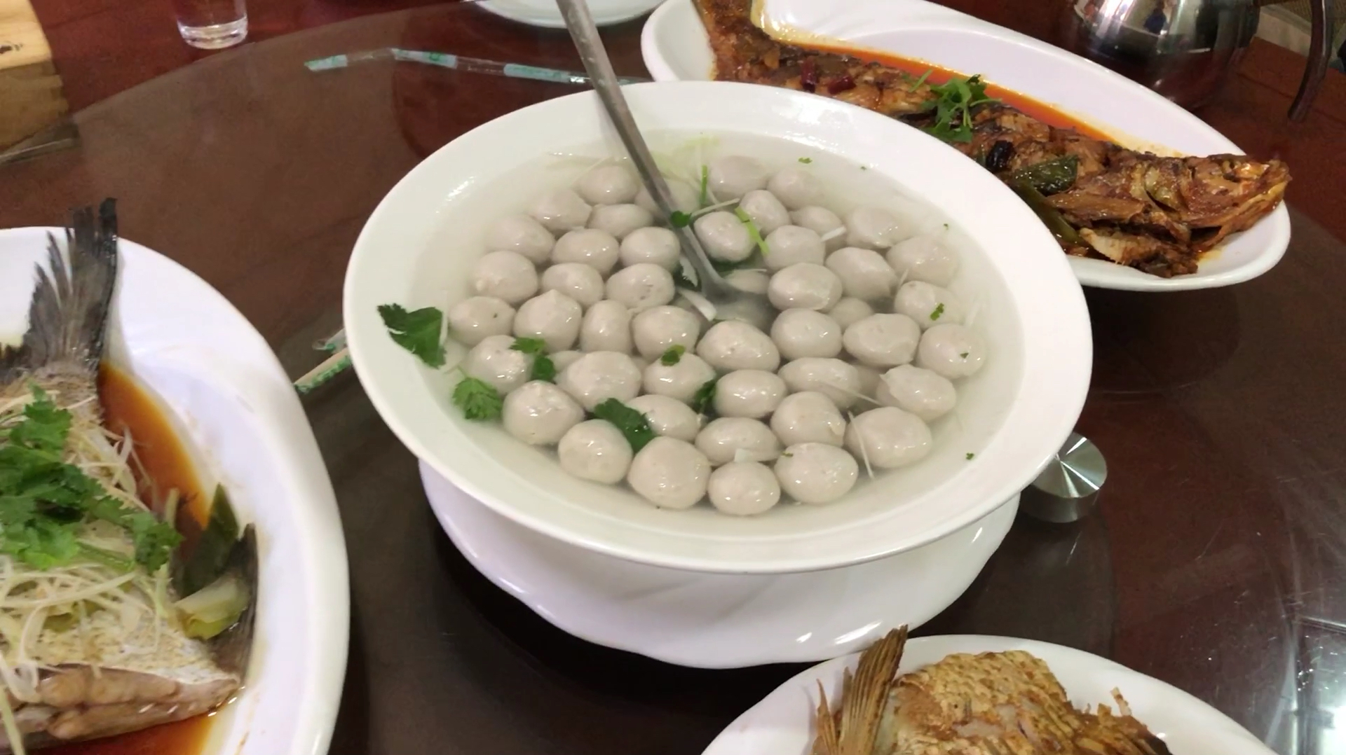 彩云在东北抚远买鱼让饭店加工:都买了什么鱼,花了多少钱