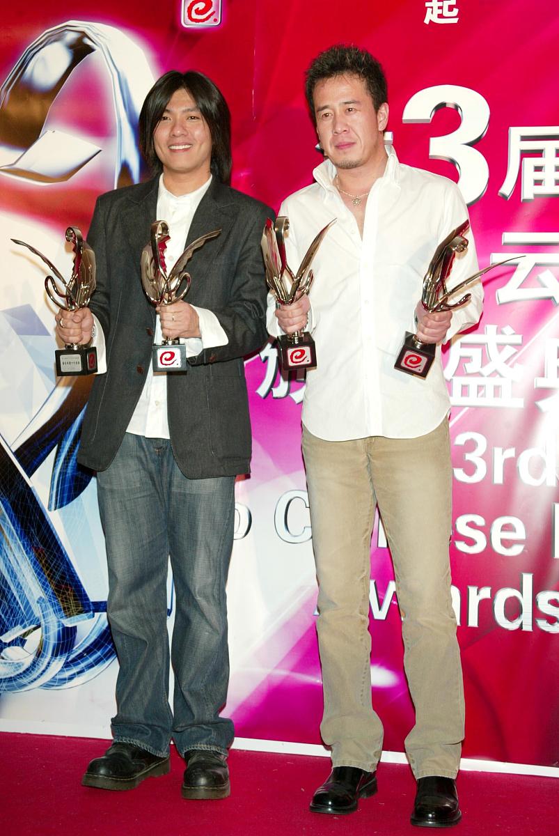 第三届音乐风云榜颁奖礼:阿杜(港台),杨坤(内地)+++_+++音乐风云榜,歌