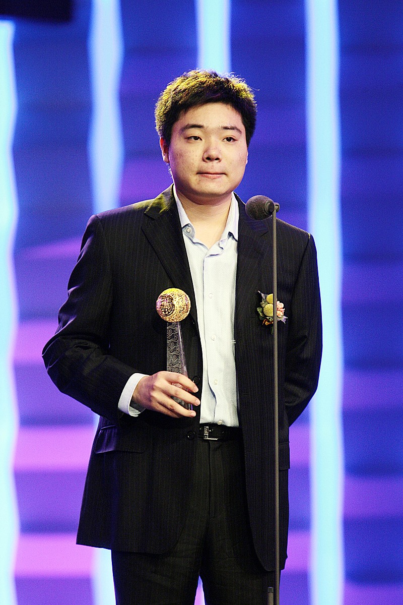 2007年3月31日,"世界因你而美丽-2006影响世界华人盛典"颁奖典礼在北