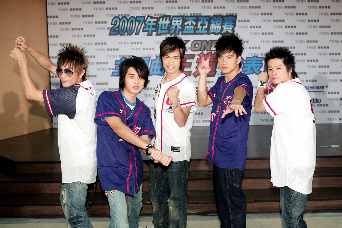 2007年 10月 26日 , 台北 , 人气 团体 k one 成为 世界杯 棒球赛 , 