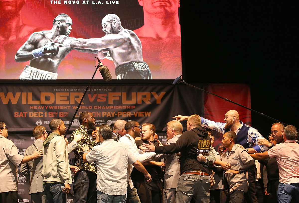 WWE霸气的世界：搏击巅峰，无尽荣耀！