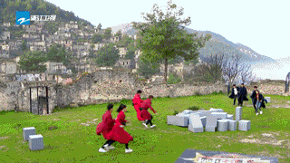 張繼科又表白景甜？金晨微博表達不滿？鄭愷撕節目組？