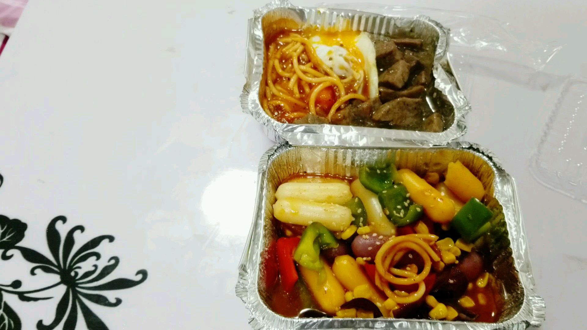 外卖78元“牛排套餐”和芝士烤年糕,咬一口里面满满的芝士