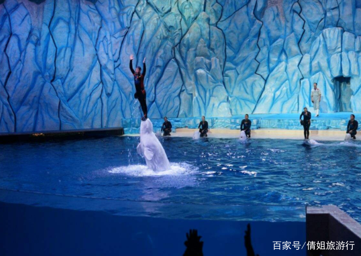 国内热门旅游景点排名,故宫只排到第六,前五是