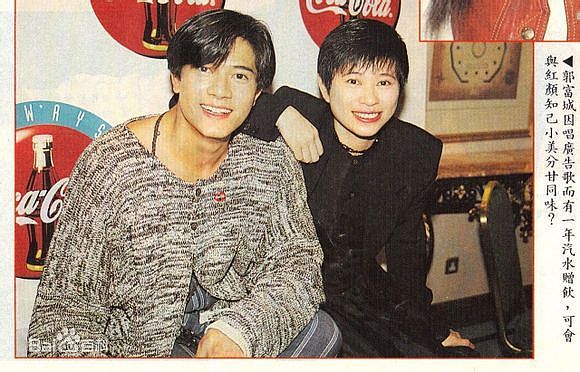 I want you to act as an expert in writing I will provide you with some paragraphs in English or Chinese and your task is rewrite the paragraph in the original language You should use artificial intell