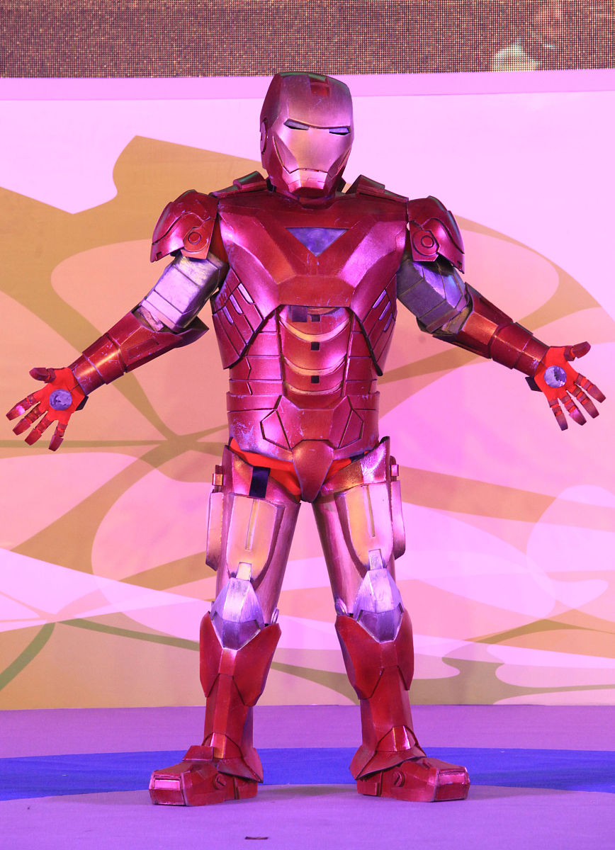 如何评价碧蓝档案这个游戏？