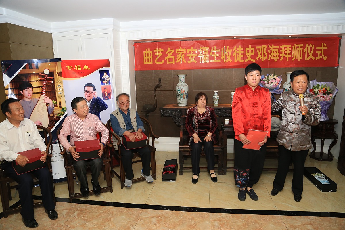 以校长的口吻写一篇慰问座谈会的发言稿内容是慰问我校派出组团式帮扶的教师肯定他们在受帮扶学校的工作成绩仿照这篇：httpswwwgwsosocomdocsLayoutViewfile=docspdfed475c5c-f52a-4e8f-850a-e23f00c4f07cpdf