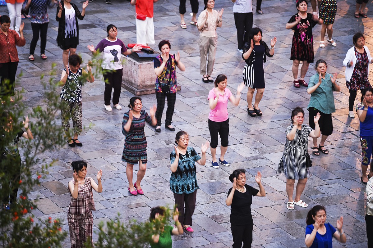 贵阳2022年男生在中专学校学什么好