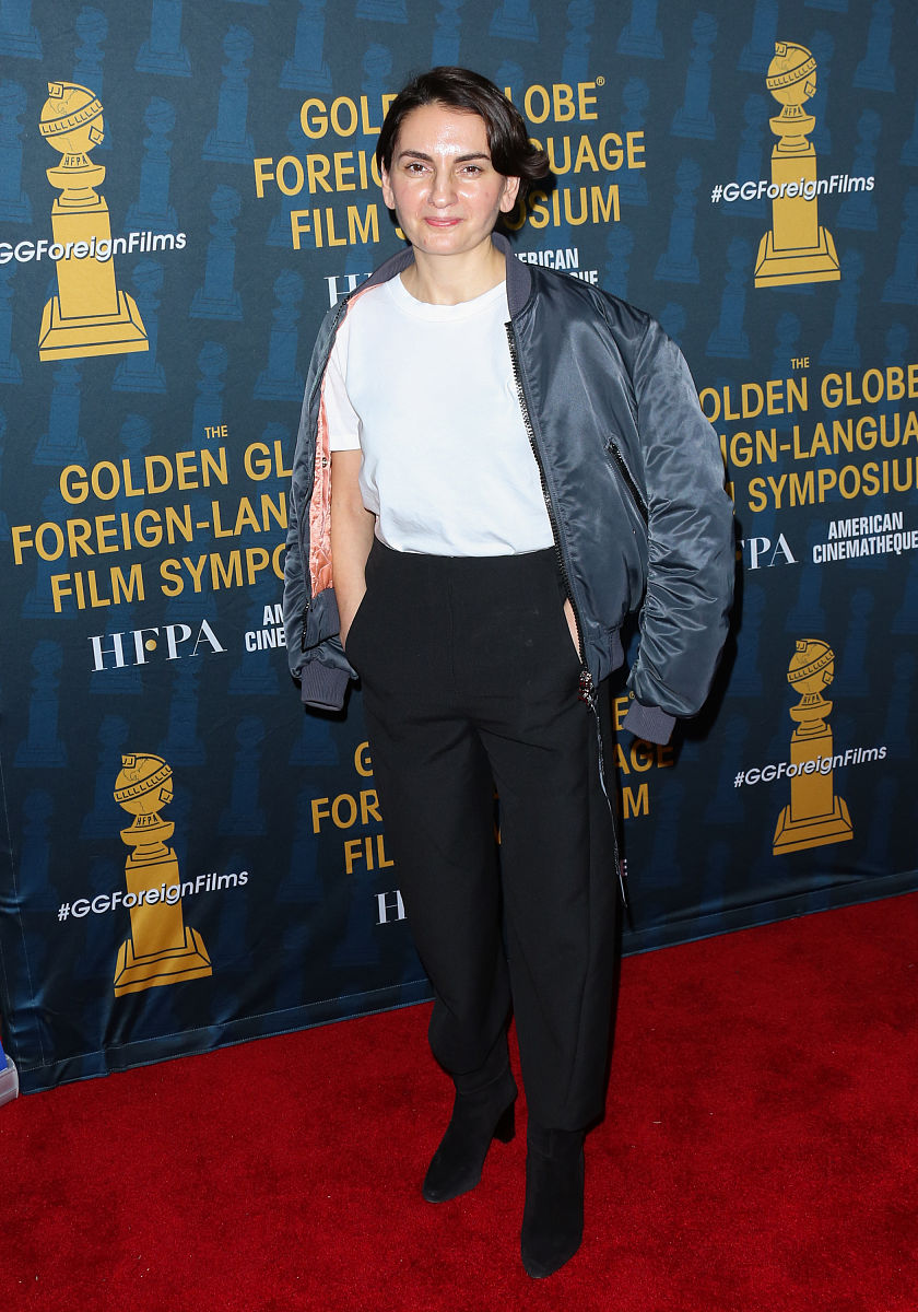 外语协会副会长竞选演讲稿 -  ______ 为您服务