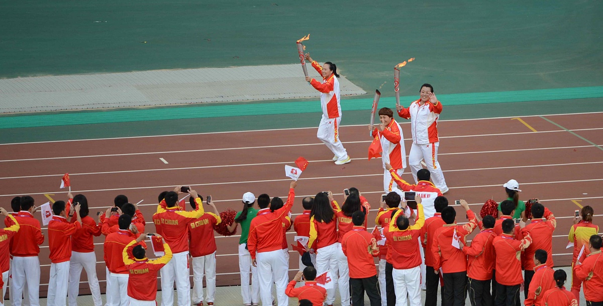 2013年辽宁全运会火炬传递：10天传递，点燃体育激情