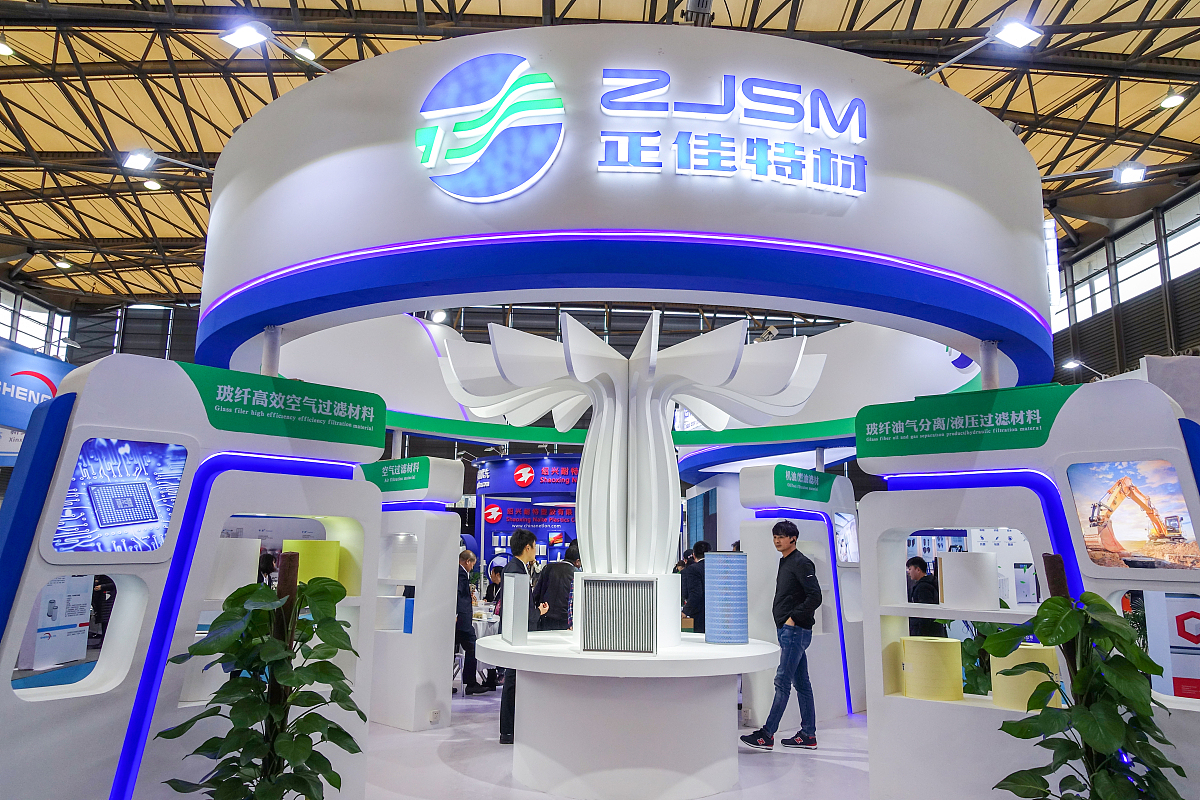 请帮我制作一份生物滤池的设备材料清单