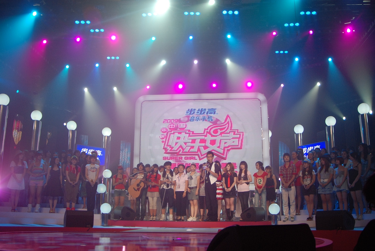 校园歌手大赛：百花齐放，唱响青春旋律