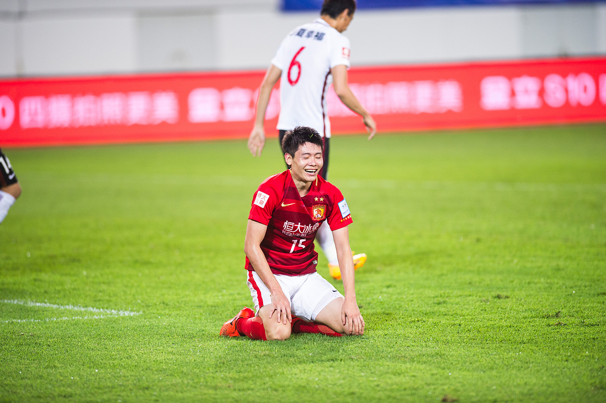 2017足协杯第4轮:郑龙建功 广州恒大淘宝1-0河北华夏幸福