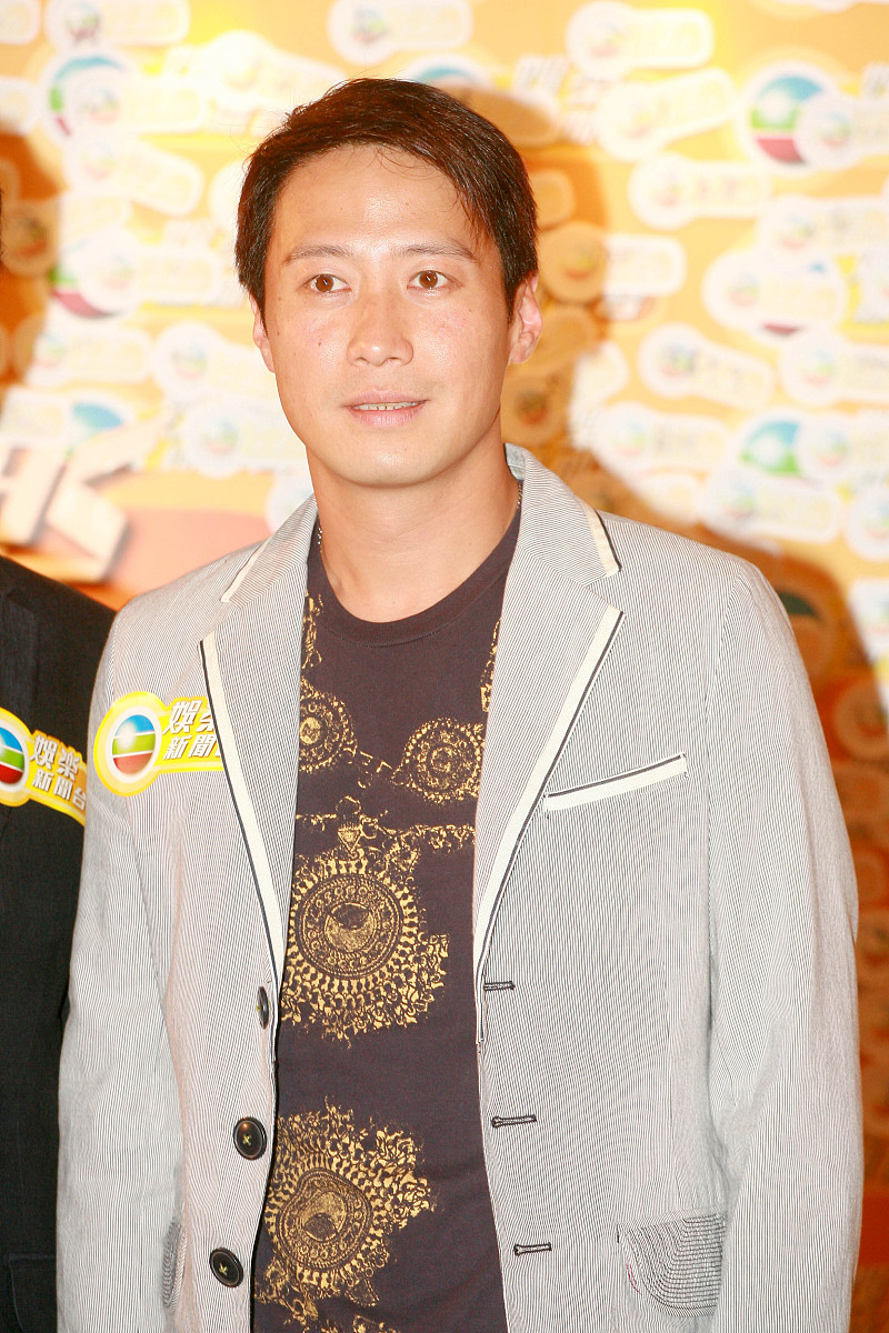 2006年7月10日,香港,"tvb娱乐新闻台开幕盛典",演艺界众多明星亮相.黎