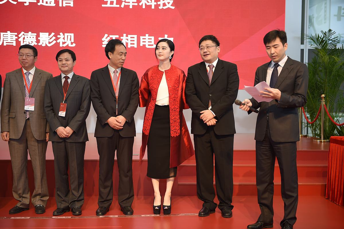 黎介寿：中国家具巨头和慈善家