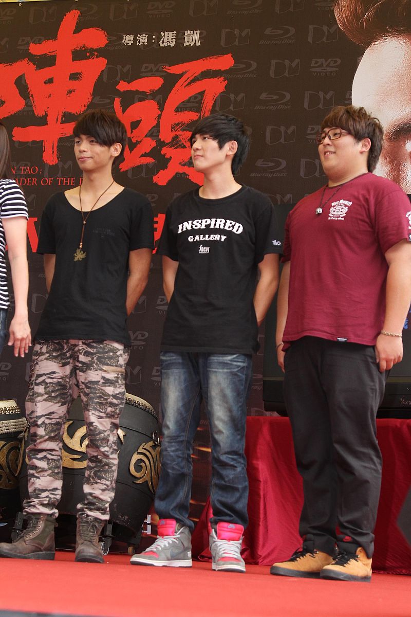 2012年6月24日,台北,《阵头》在西门町举办蓝光高清影碟的首卖签名会.
