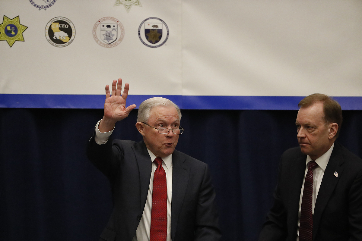 会議時間変更のお知らせ：会議A終了時間を考慮