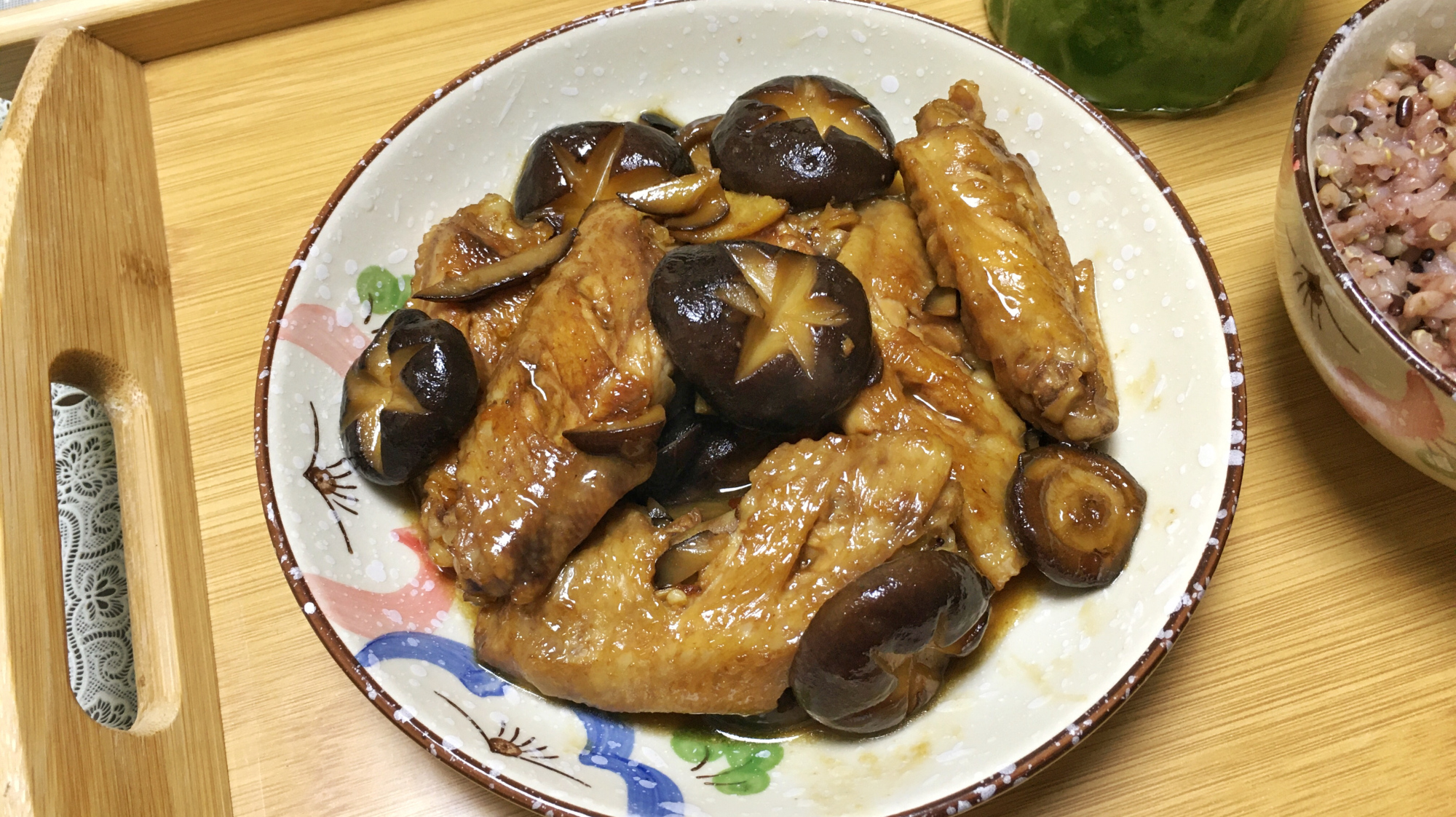 快手香菇鸡翅,咸鲜味美,好吃又好做!