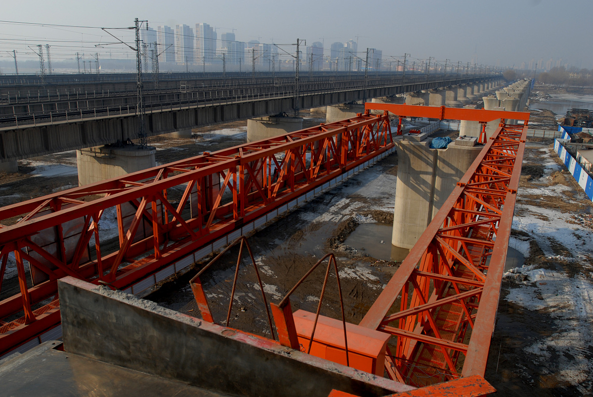 广西公路技工学校学制：学多久才能成为公路工程技工？