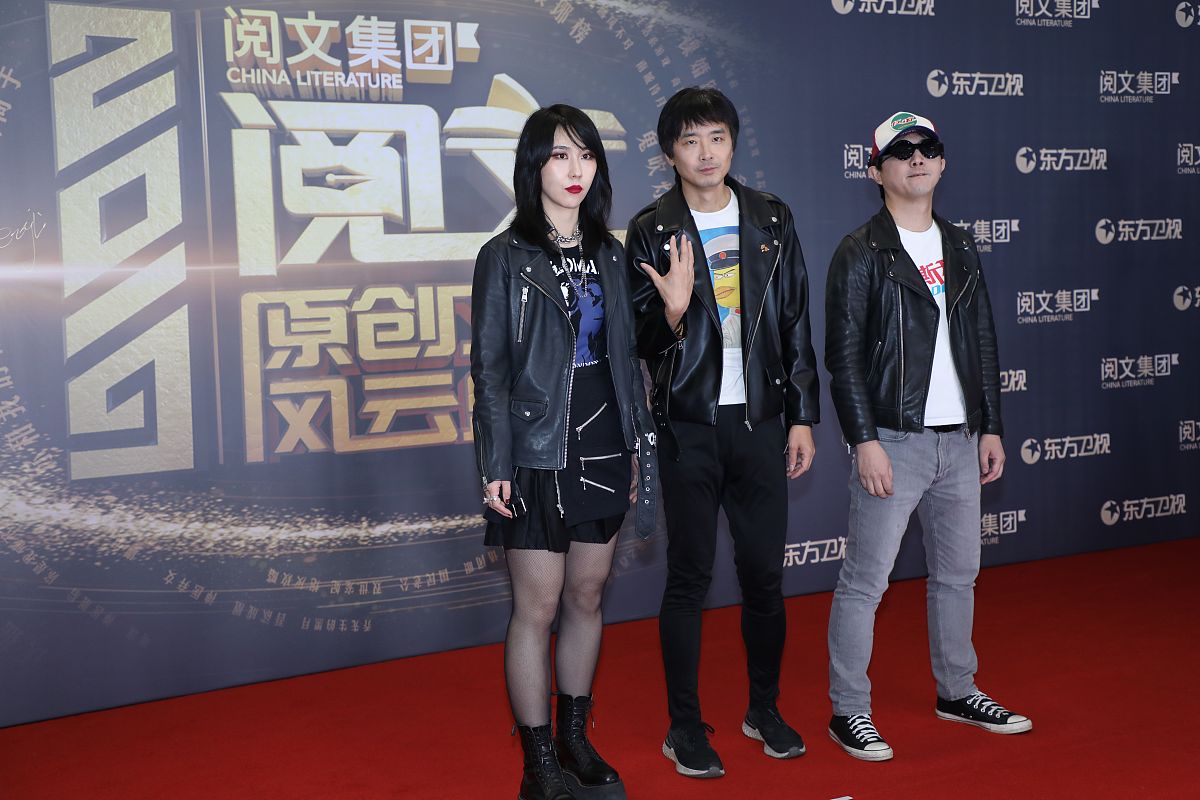 RNG 小虎 - 中国电竞明星 ADC