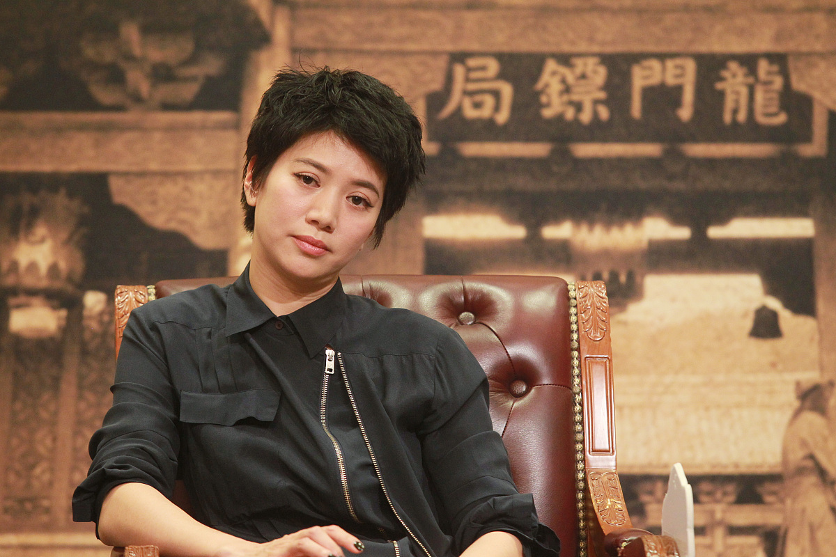 2013年7月28日,北京,古装喜剧《龙门镖局》湖北卫视首播发布会.***_**