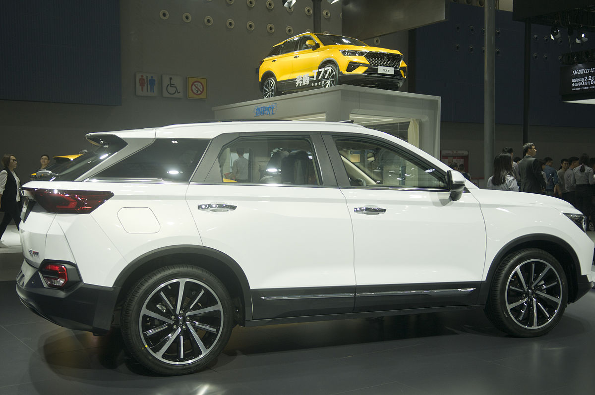 你好我需要奔腾t90的车型介绍包括价格优惠功能介绍配置等约40秒左右