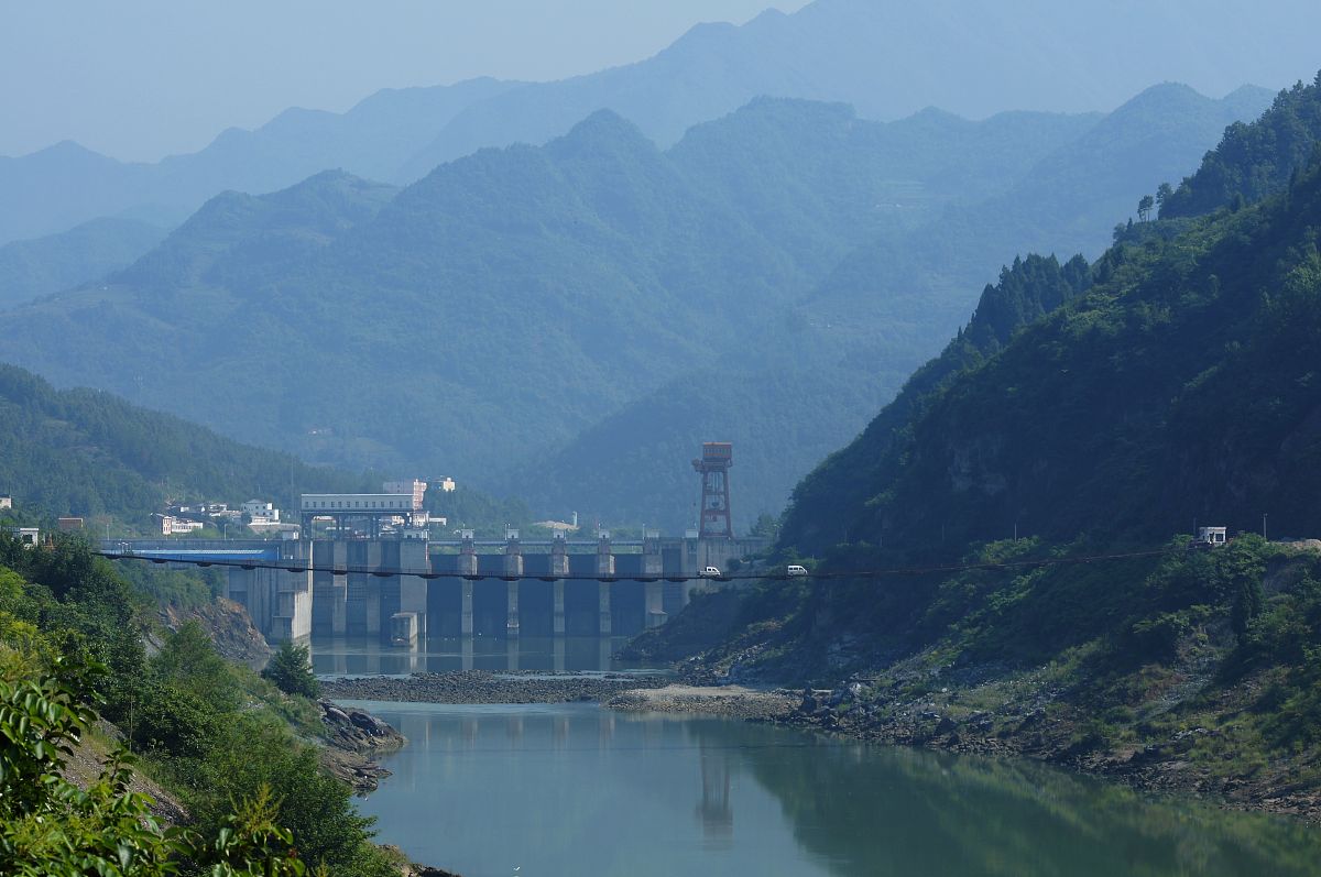 重庆航运旅游学校2021年招生办联系电话