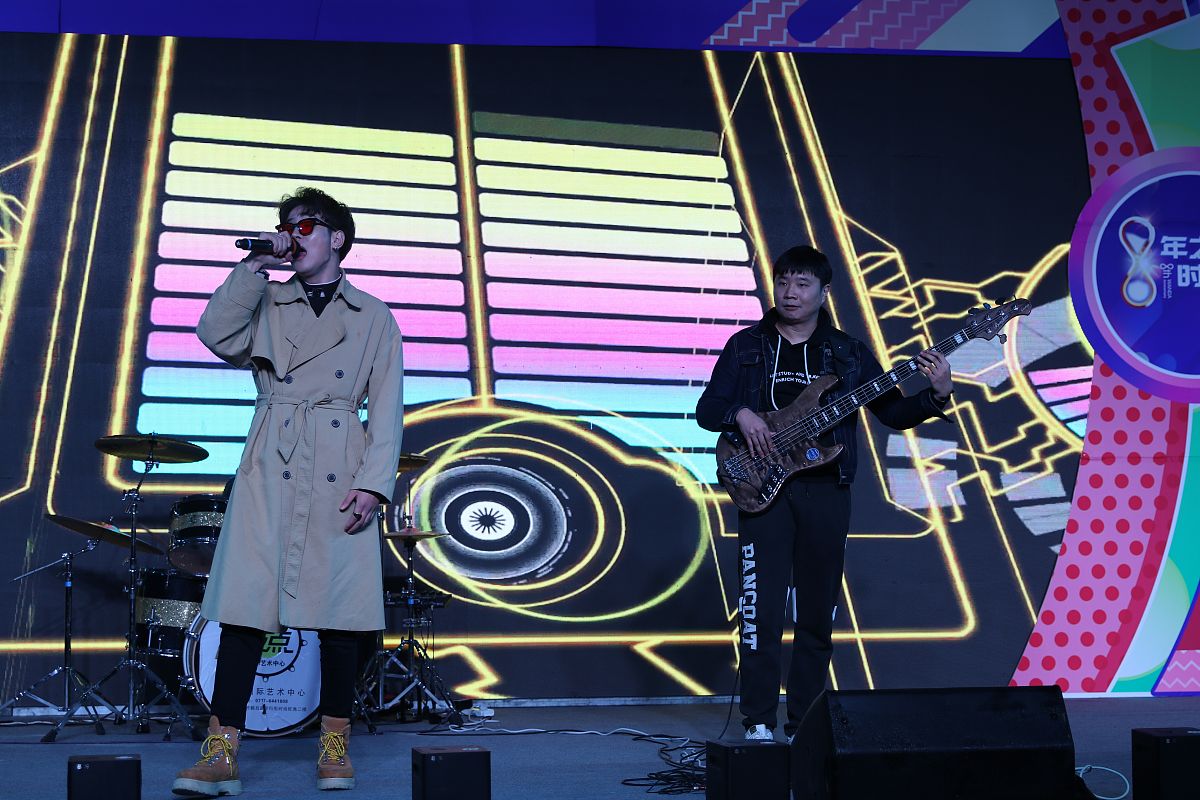 押韵炸裂！来听我的rap，感受音乐的力量