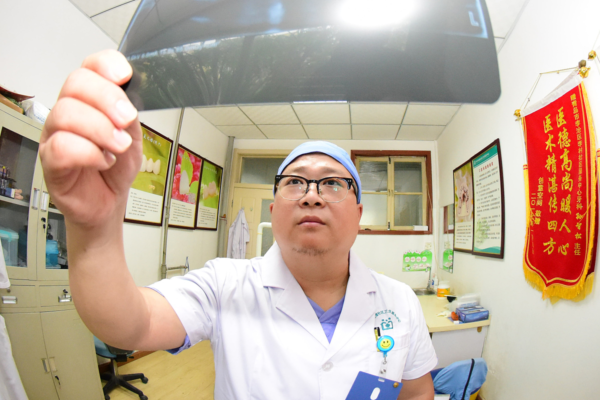 成都华大医药卫生学校口腔修复工艺专业介绍 - 培养口腔修复领域复合型人才