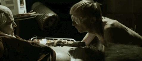 極端三代爺孫，最後孫子把爸爸和自己做成標本供後世參觀