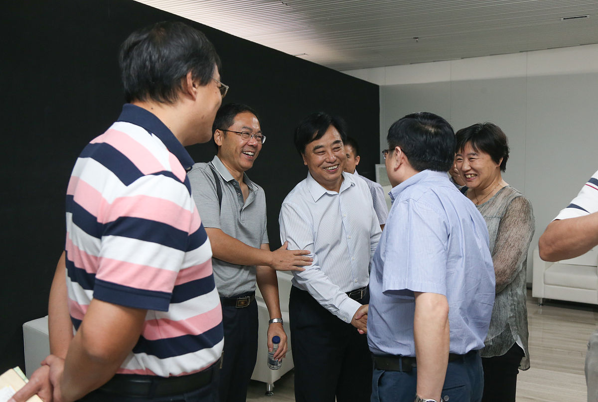 信阳职业技术学院校长是谁？