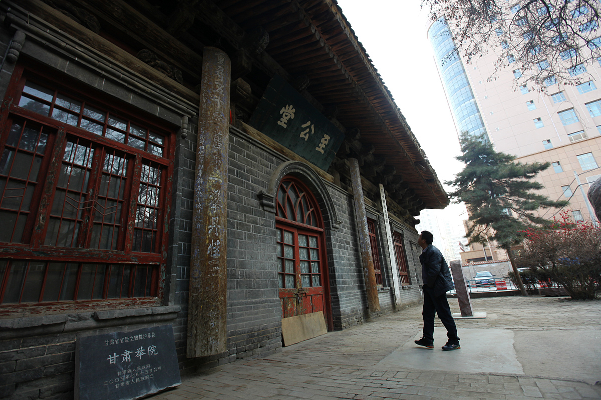 文化的功能：从物态文化、制度文化、行为文化和心态文化的历史视角