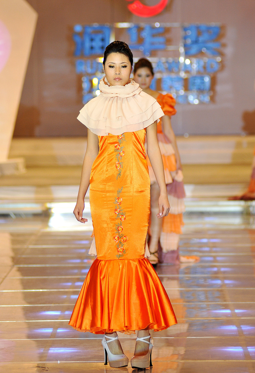 成都五月花-服装设计中专+大专招生