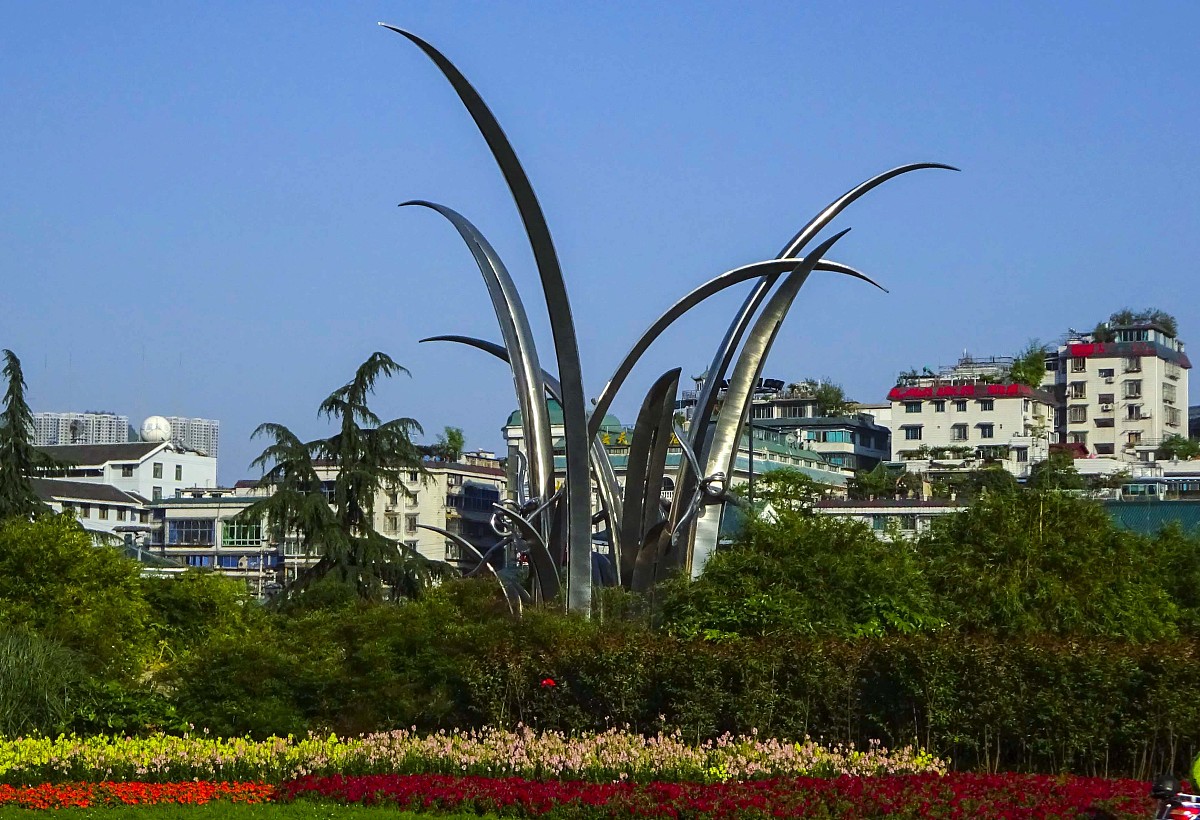 贵阳2021初中生女生读什么汽修学校好