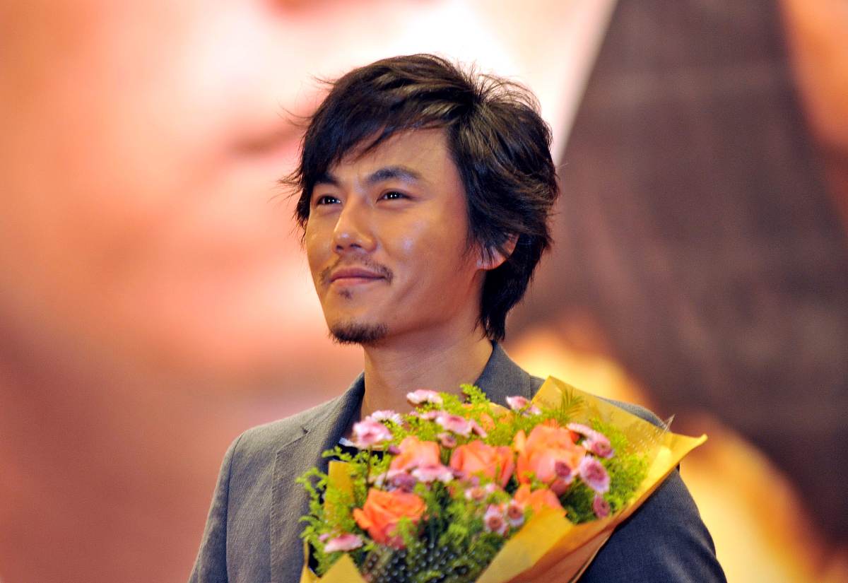 千金蜕变记：一位大小姐的普通大学成长之路