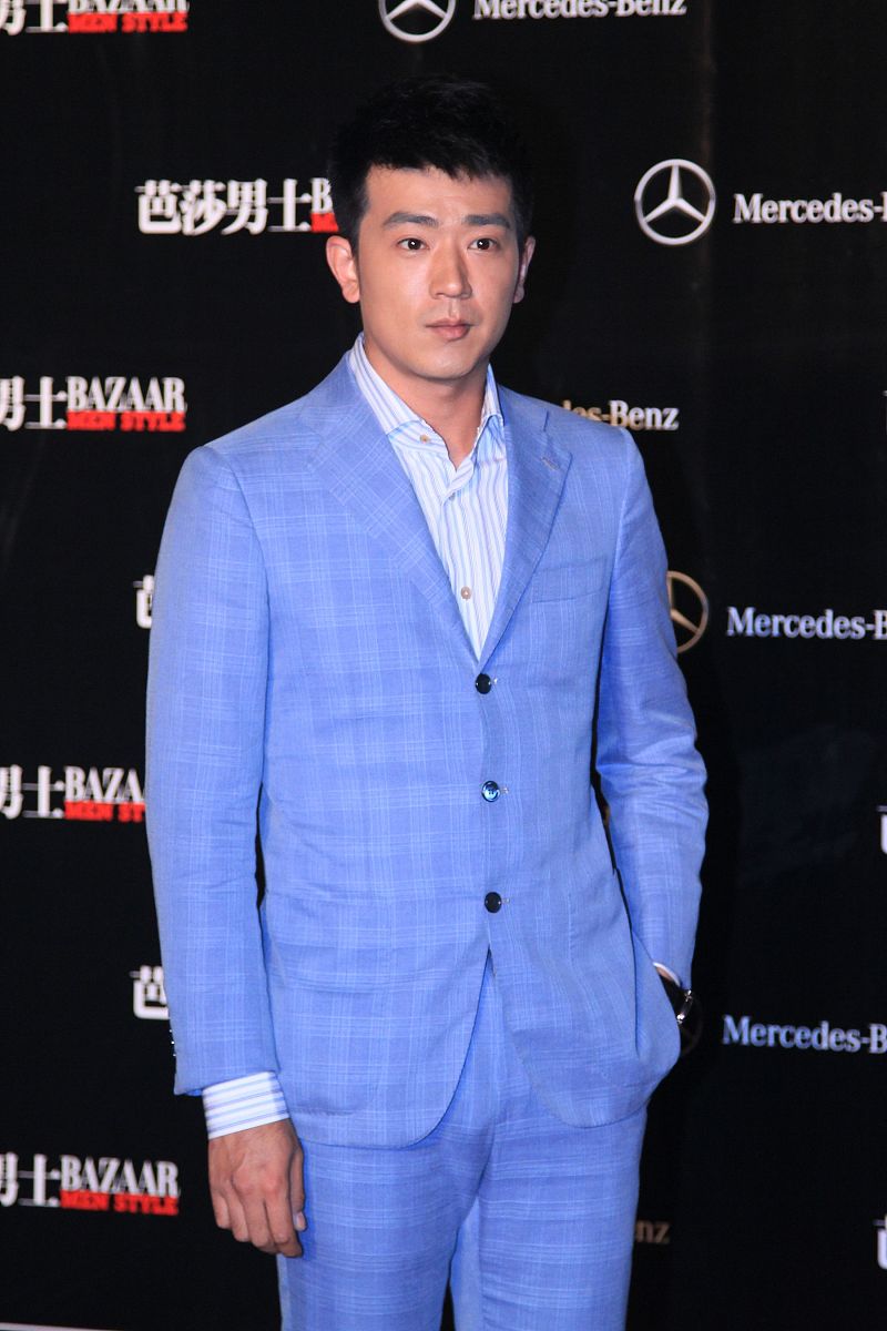 2013年11月2日,北京,2013芭莎男士品位成功年度人物颁奖盛典红毯.***_