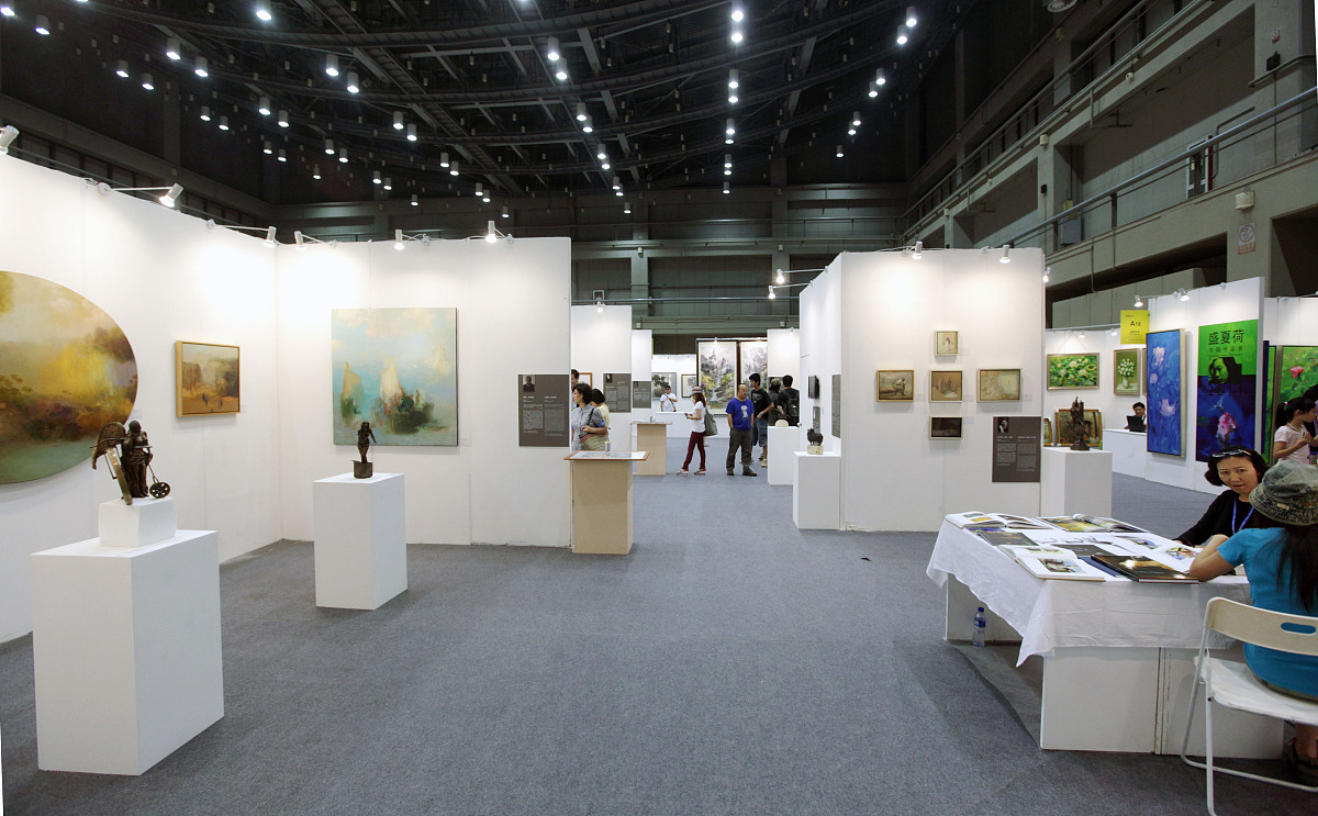 武汉商务英语中专学校美术绘画有前途吗？需满足哪些招生条件