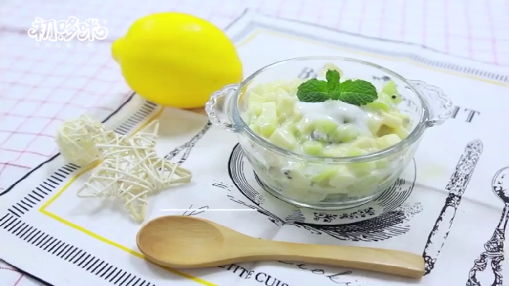 宝宝餐酸奶水果沙拉