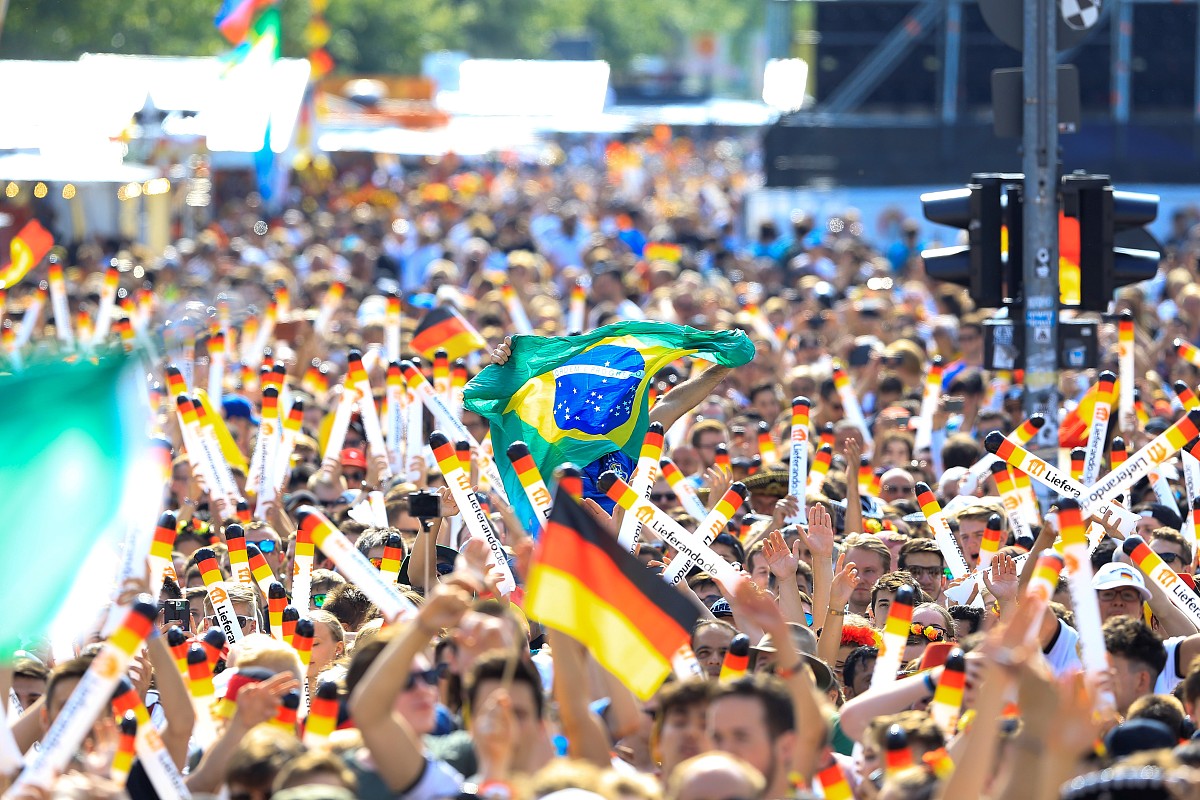 运动会加油稿：50字燃爆全场