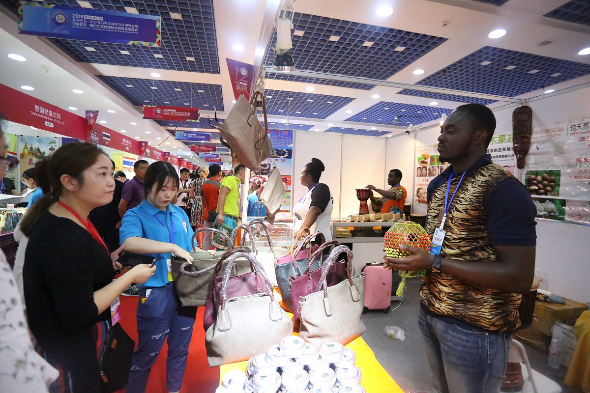 2021年青岛商务学校有招生专业有哪些