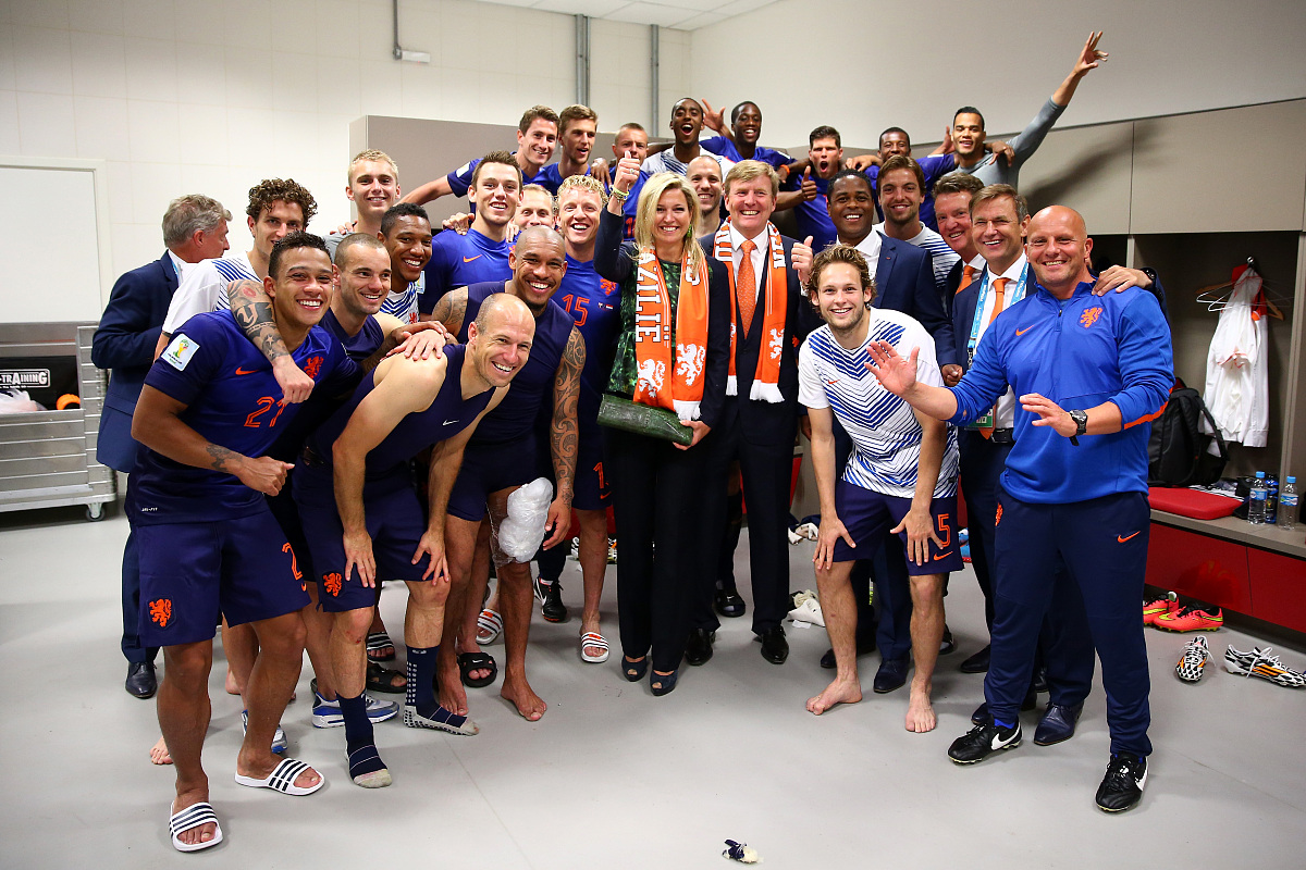 请描述一下费城企鹅队长乔治·班纳德George Bernard的通过不断失败获得成功的经历