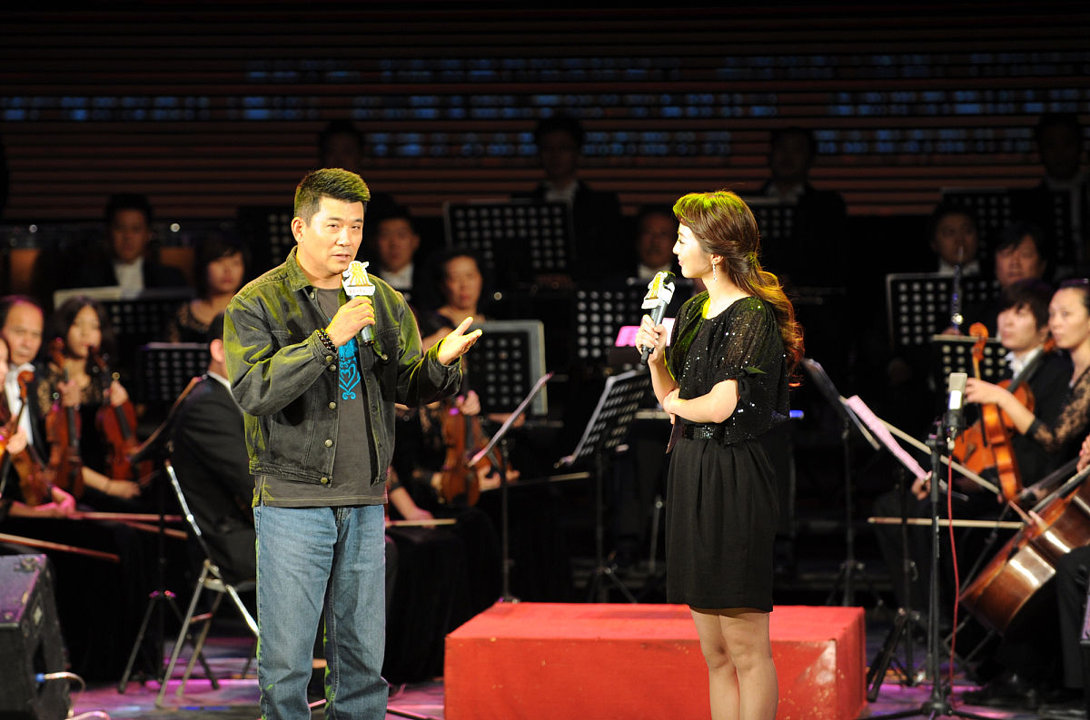 海报的内容应该写些什么标题 我的难忘假期之长春影院之旅