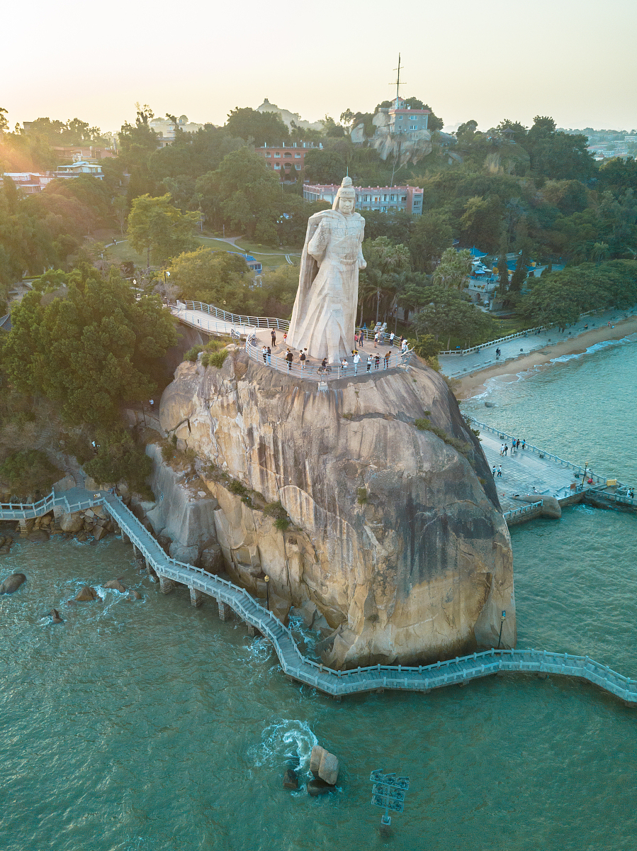 使用旅游博主是口吻写一篇1000以去泉州这十个地方必去才不算白来一趟为标题的文章